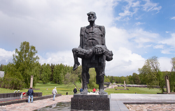 МЕМОРИАЛЬНЫЙ КОМПЛЕКС ХАТЫНЬ
