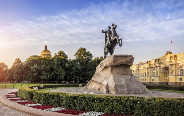 ЗДРАВСТВУЙ, САНКТ-ПЕТЕРБУРГ