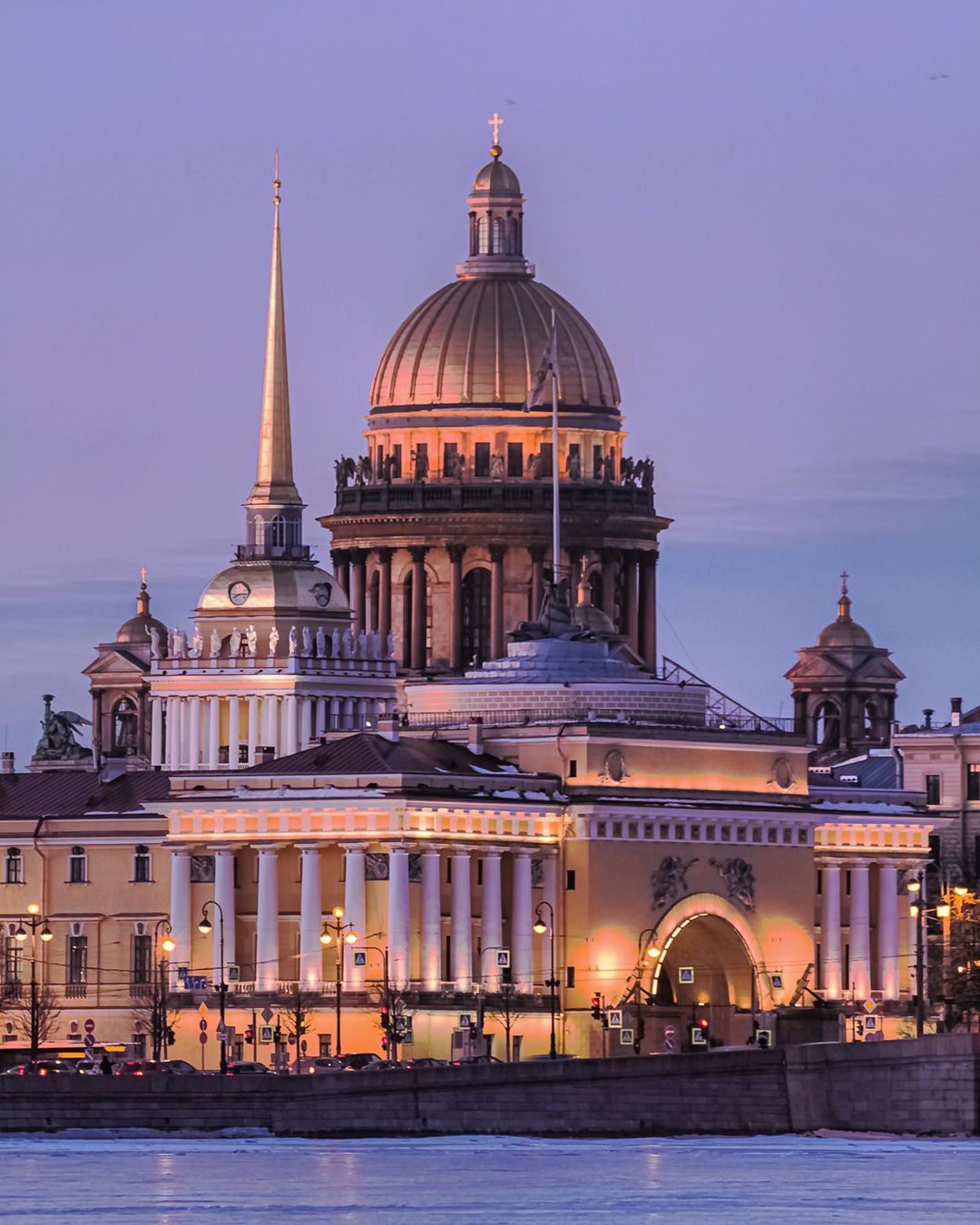 Обзорные экскурсии в Санкт-Петербург на автобусе