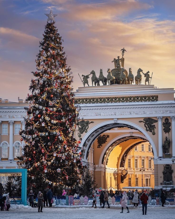 Туры в Питер на Новый год